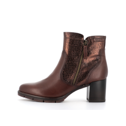 Bottine marron en cuir