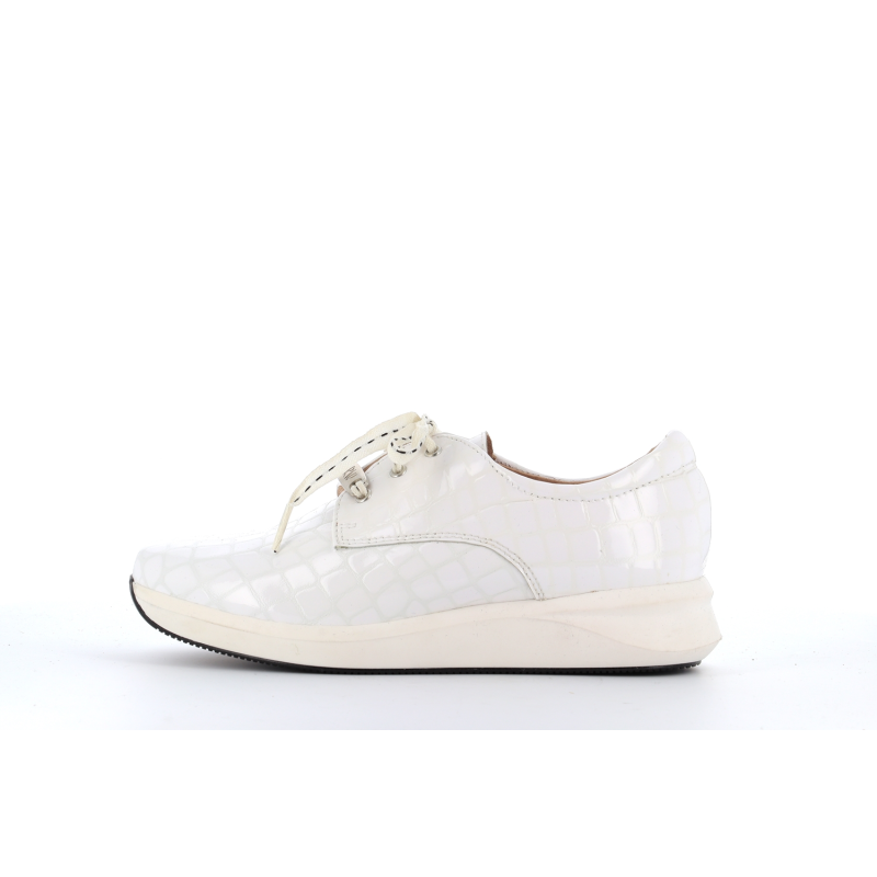Basket blanche en cuir Patrick