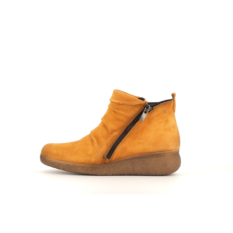 Basket montante jaune en cuir