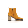 Bottine jaune en cuir