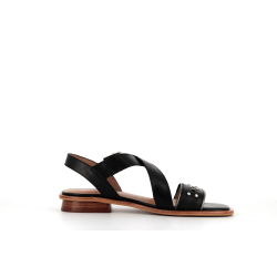 petit talon en cuir noir