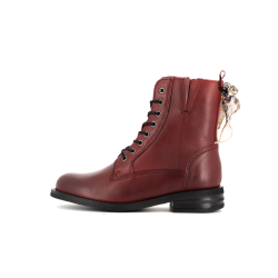 bottine rouge en cuir
