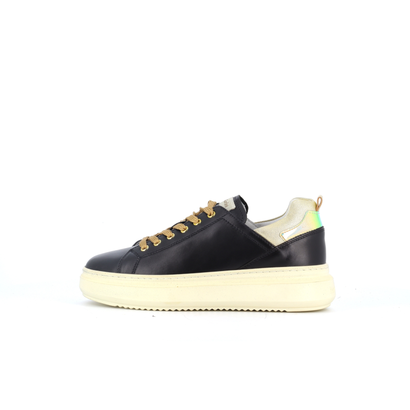 basket noir en cuir