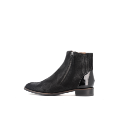 bottine noire en cuir