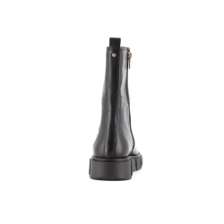 bottine noire en cuir