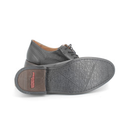 Derbys noir en cuir Pegada