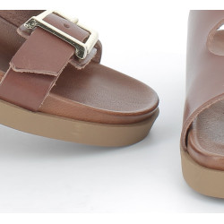 Mule marron en cuir