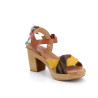 Nu-pieds à talons marron et jaune en cuir