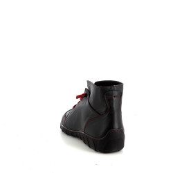 Chaussures en cuir noir Artika