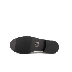 Mocassins en cuir vernis noir Emilie Karston