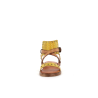 nu pied montant en cuir jaune