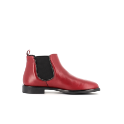 Bottine rouge en cuir