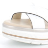 Nu-pieds compensé beige en cuir