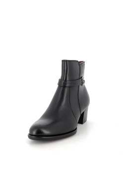 bottines noires en cuir et synthétique Tamaris