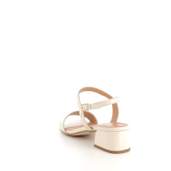 Sandales en cuir crème JB Martin