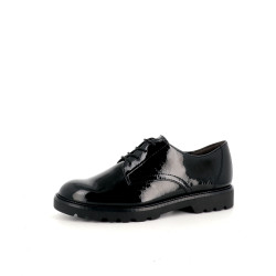 Derbys en synthétique noir vernis Tamaris