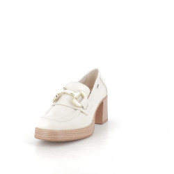 Mocassins à talons en cuir beige Dorking By Fluchos