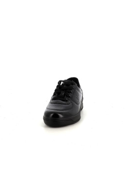 Baskets en cuir noir TBS