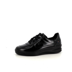 Baskets en cuir noir TBS