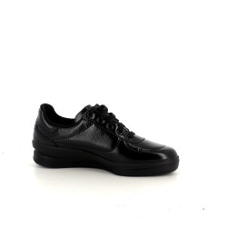 Baskets en cuir noir TBS