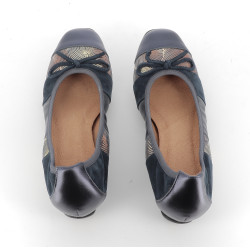 Ballerine marine en cuir