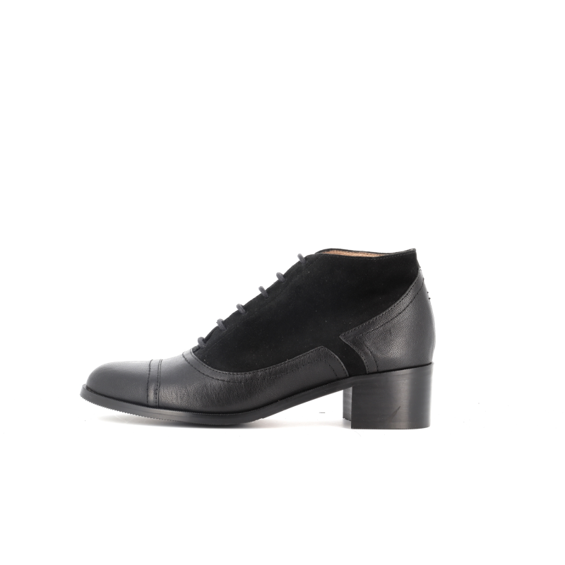 richelieu a talon noir en cuir