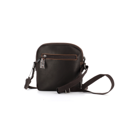 pochette marron en cuir