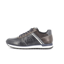 Basket bleu marine en cuir