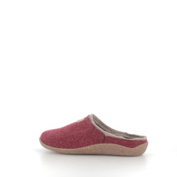 Pantoufles en laine rouge