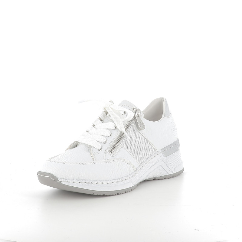 Baskets basses blanches