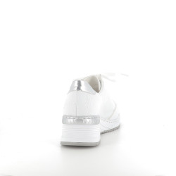Baskets basses blanches