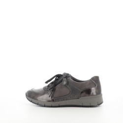 Baskets basses grises en cuir