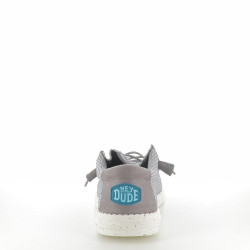 Baskets en toile grise