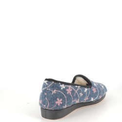 Chausson bleu a fleurs rose