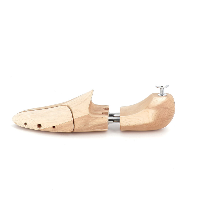 Embauchoir en bois de cèdre taille 42 FAMACO