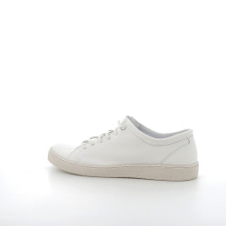 Baskets basses blanches