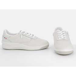 Baskets basses blanches