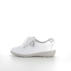 Baskets basses blanches