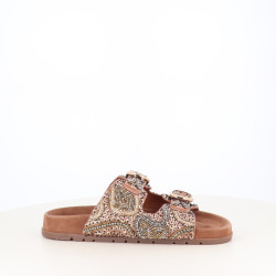 Mules marrons avec décorations