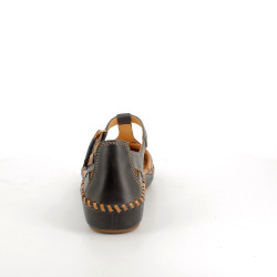 salomés Pikolinos en cuir