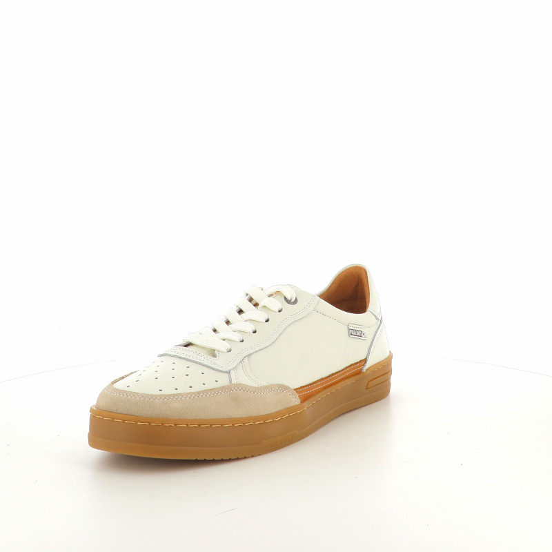 Baskets basses blanches