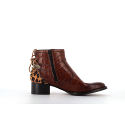 bottine marron en cuir