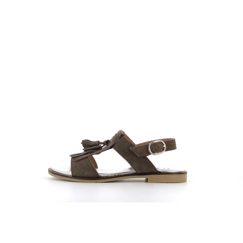 nu pied kaki en cuir