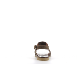 nu pied kaki en cuir