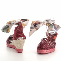 Nu-pieds rouge avec foulard