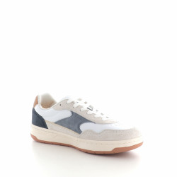 Baskets basses blanches et denim