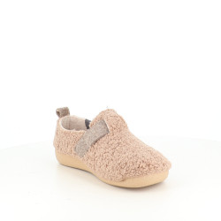 Chaussons fermés avec boucle décorative
