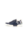 basket marine a motif en cuir