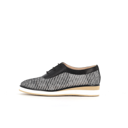 derby noir en cuir